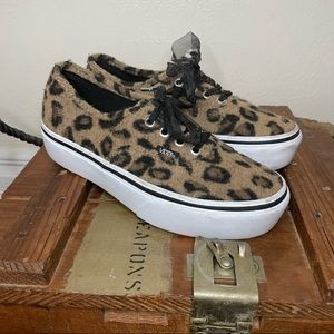VANS | Platform Leopard Faux Fur | Size Womens 7